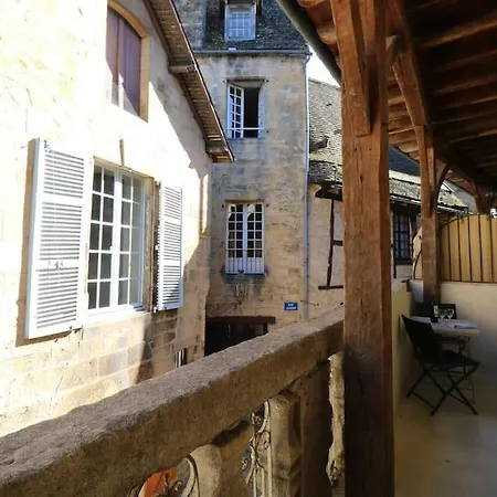 Appartement Du Presidial - Standing Flat 2 Bed/2 Bath With Balcony In Medieval Center