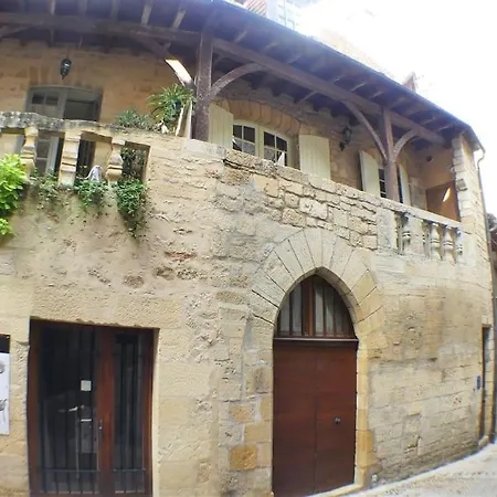 Du Presidial - Standing Flat 2 Bed/2 Bath With Balcony In Medieval Center Appartement *